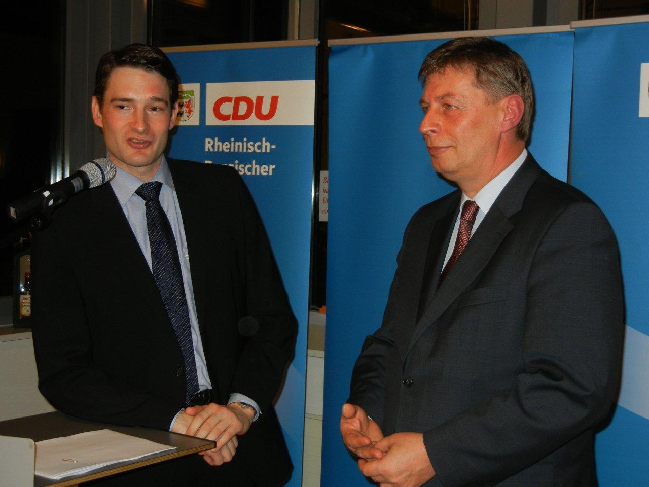 Bodo Lttgen und der Vorsitzende der CDU Rsrath Uwe Pakendorf